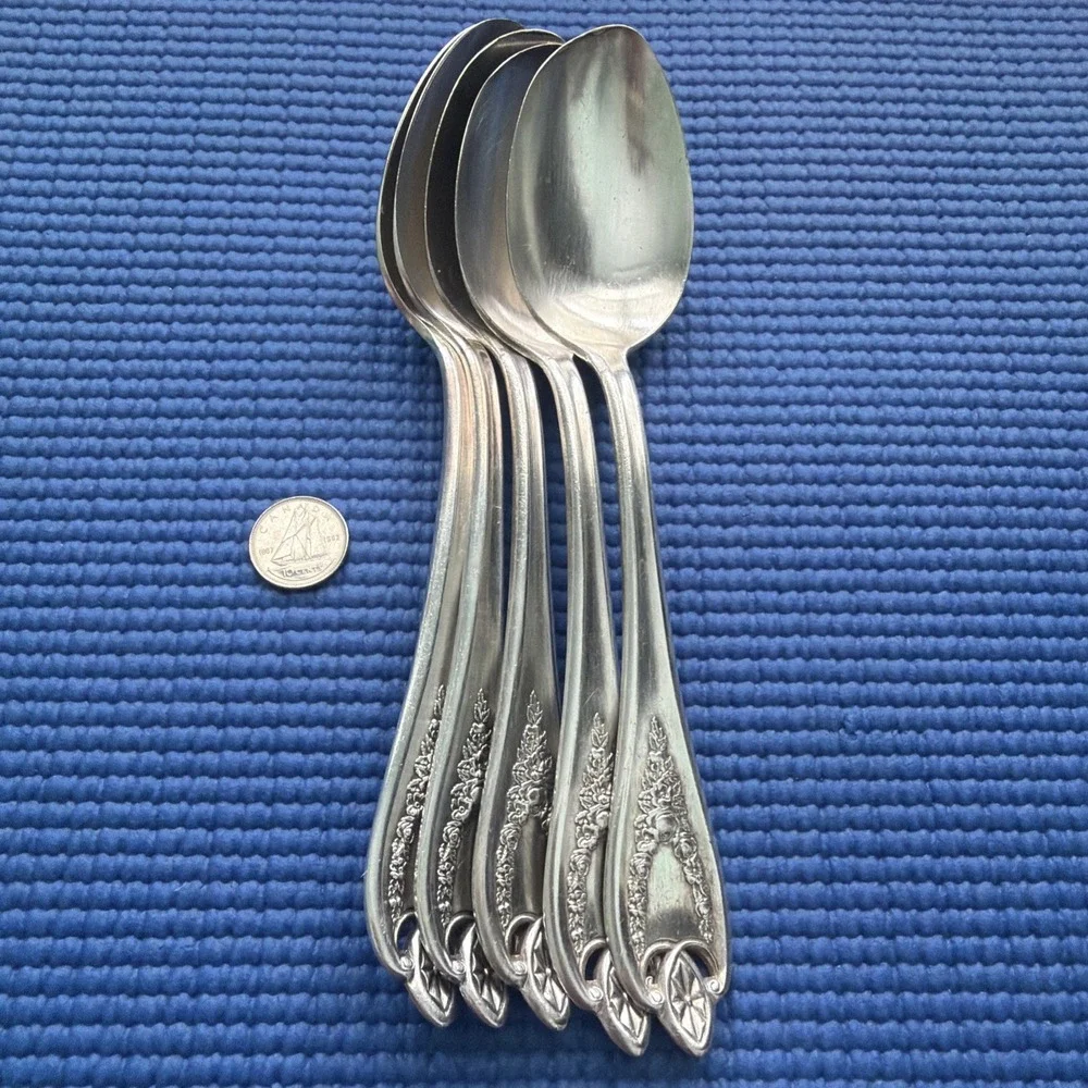 1847 Rogers Bros Old Colony Silverplate XS Triple spoons 7
